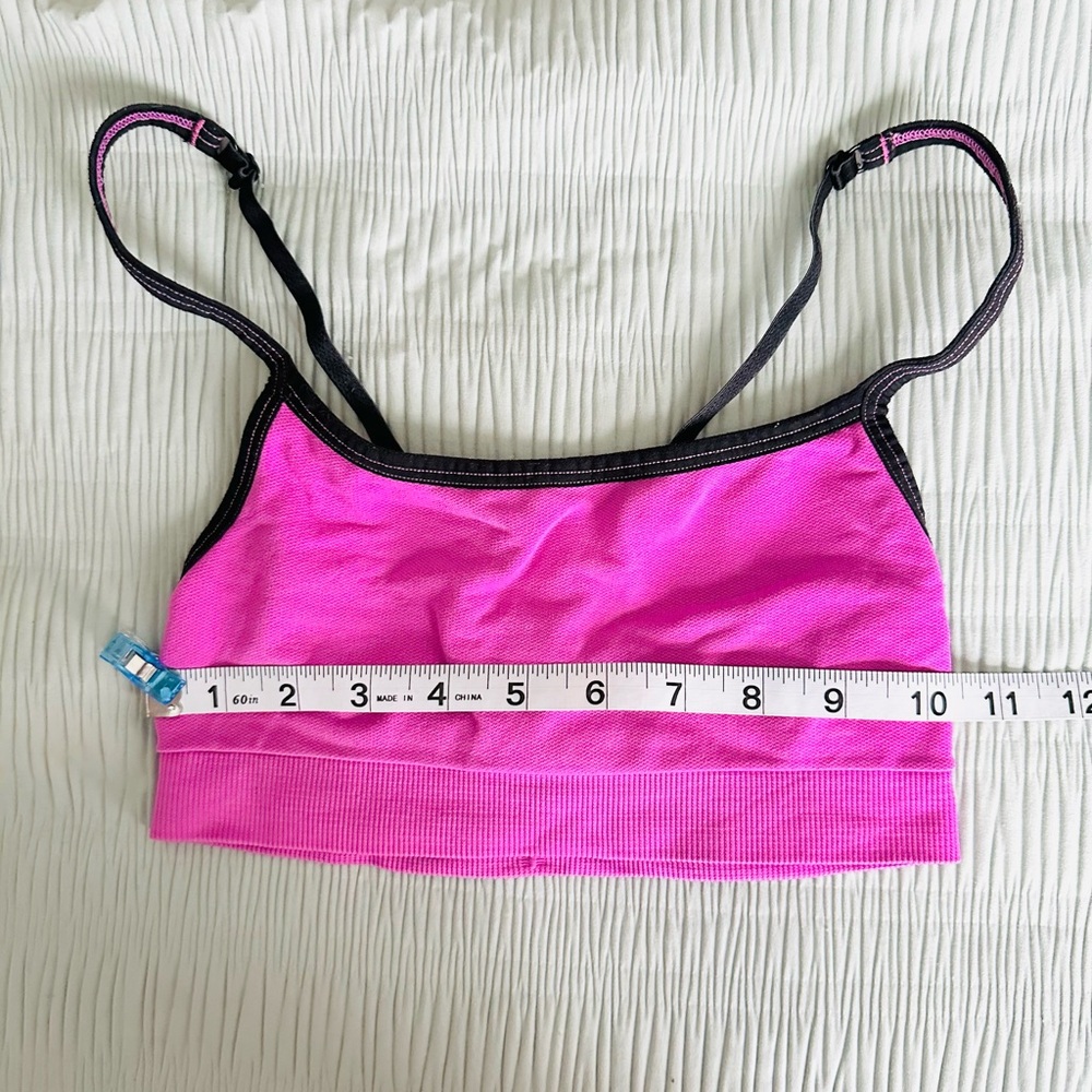Aerie Sports Bra / Magenta / XS - Picture 4 of 5